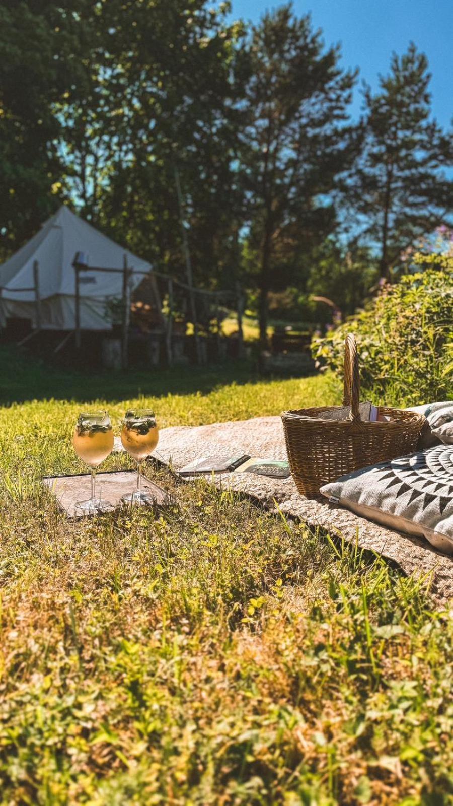 Mereaeaere Glamping Ja Rannamaja Liimala Exterior foto